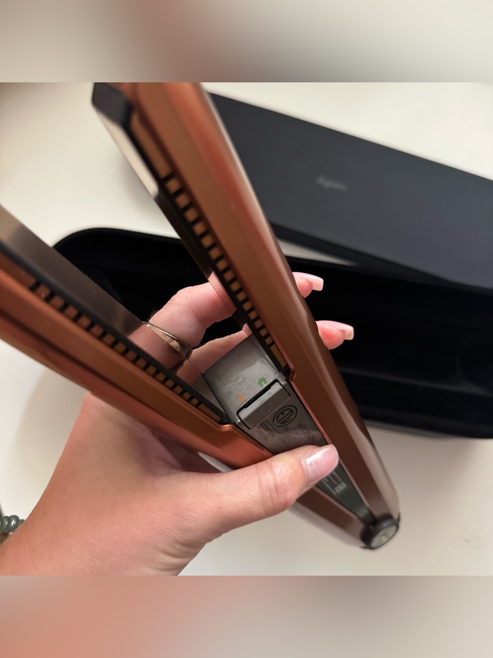 Dyson Straightener - Picture 4 of 6